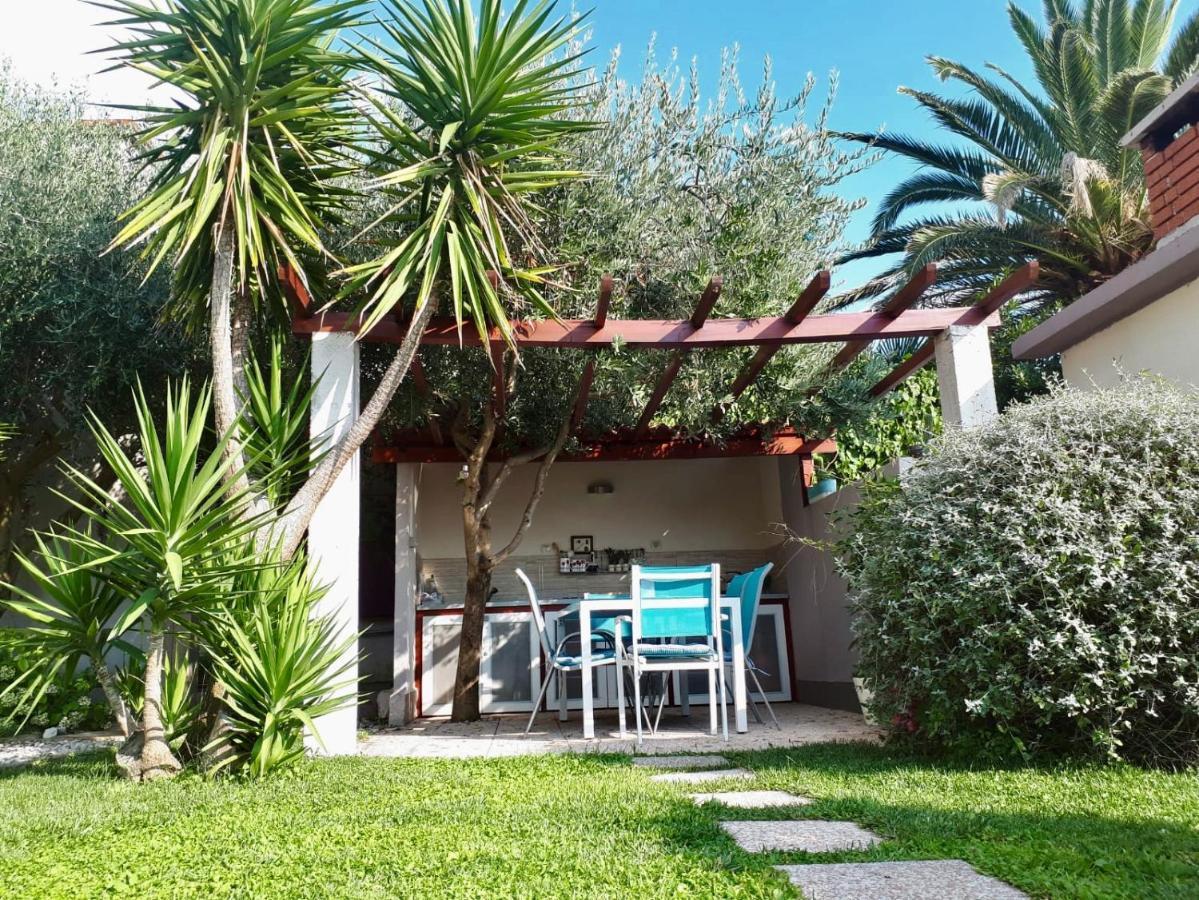 Villa Maris- Beachfront Villa With Exclusive Pool Podstrana Exterior foto