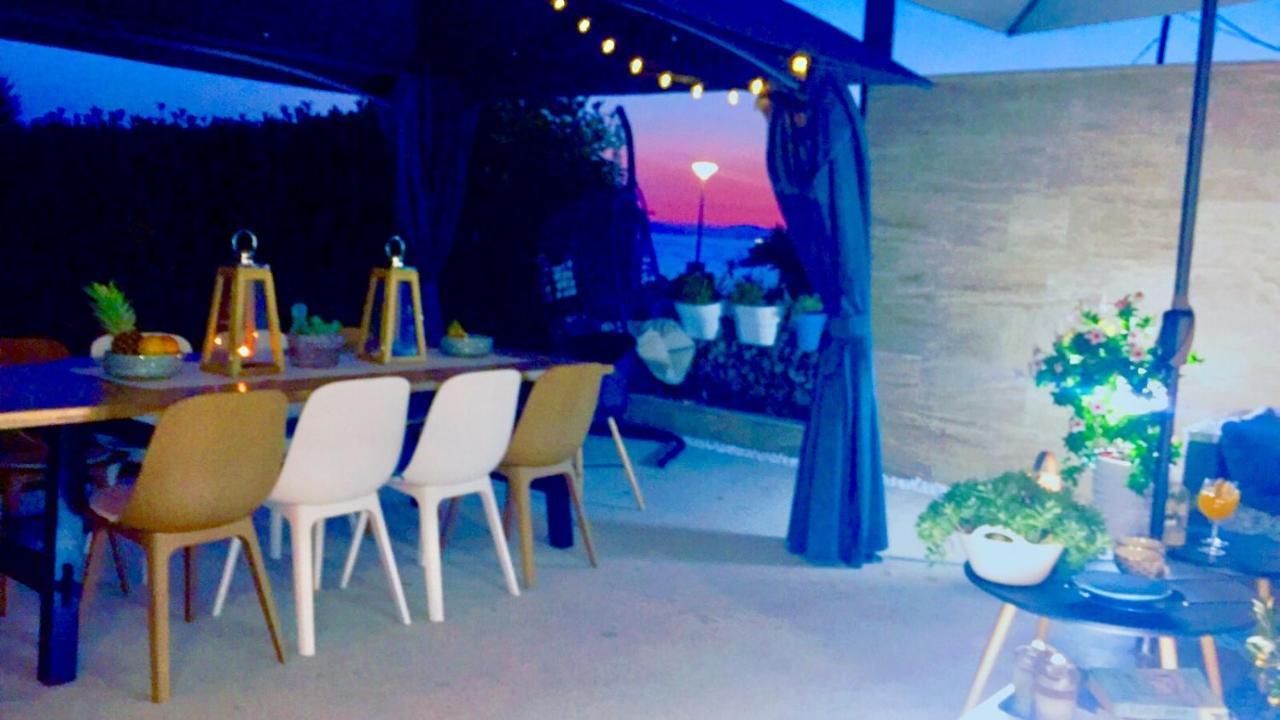 Villa Maris- Beachfront Villa With Exclusive Pool Podstrana Exterior foto