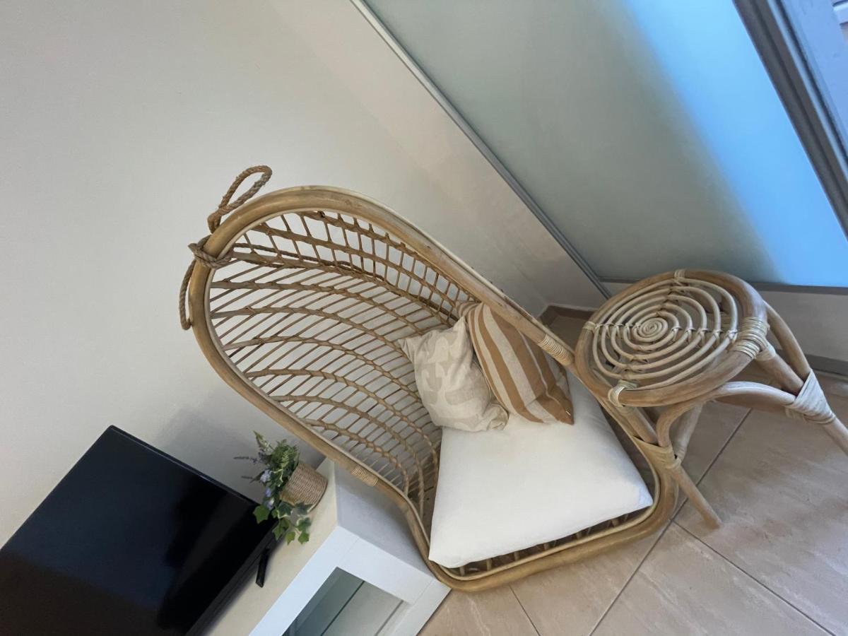 Villa Maris- Beachfront Villa With Exclusive Pool Podstrana Exterior foto